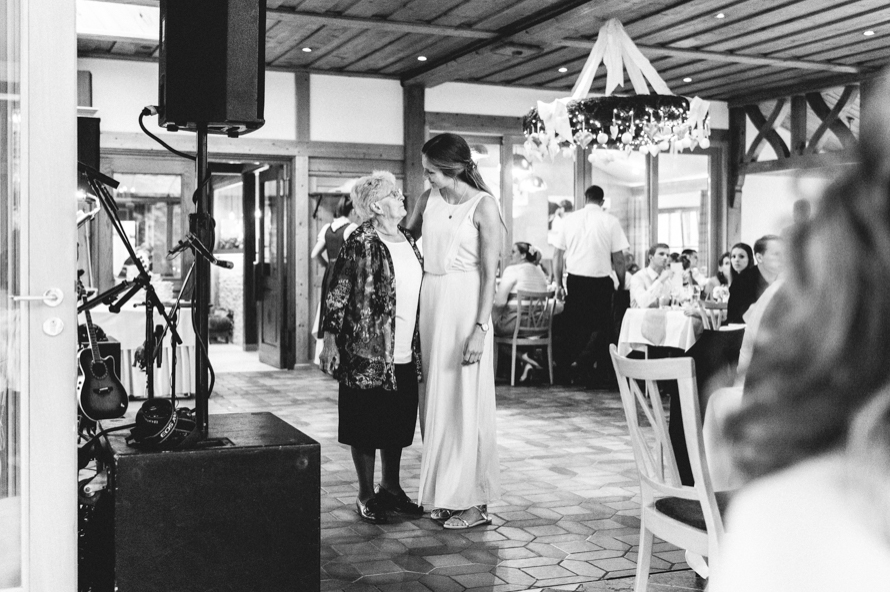 Hochzeitsreportage Blumenthal Pflugsmühle Emotionale Hochzeitsfotos Lisa Fritz 55