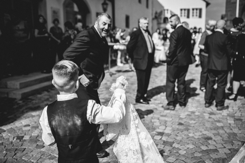 Spaetsommer Hochzeitsfotos Pflugsmuehle Heammerleinsmuehle Vintagewedding Ansbach Hochzeitsfotos Scheunenhochzeit Spiegelhof Fotografie 34